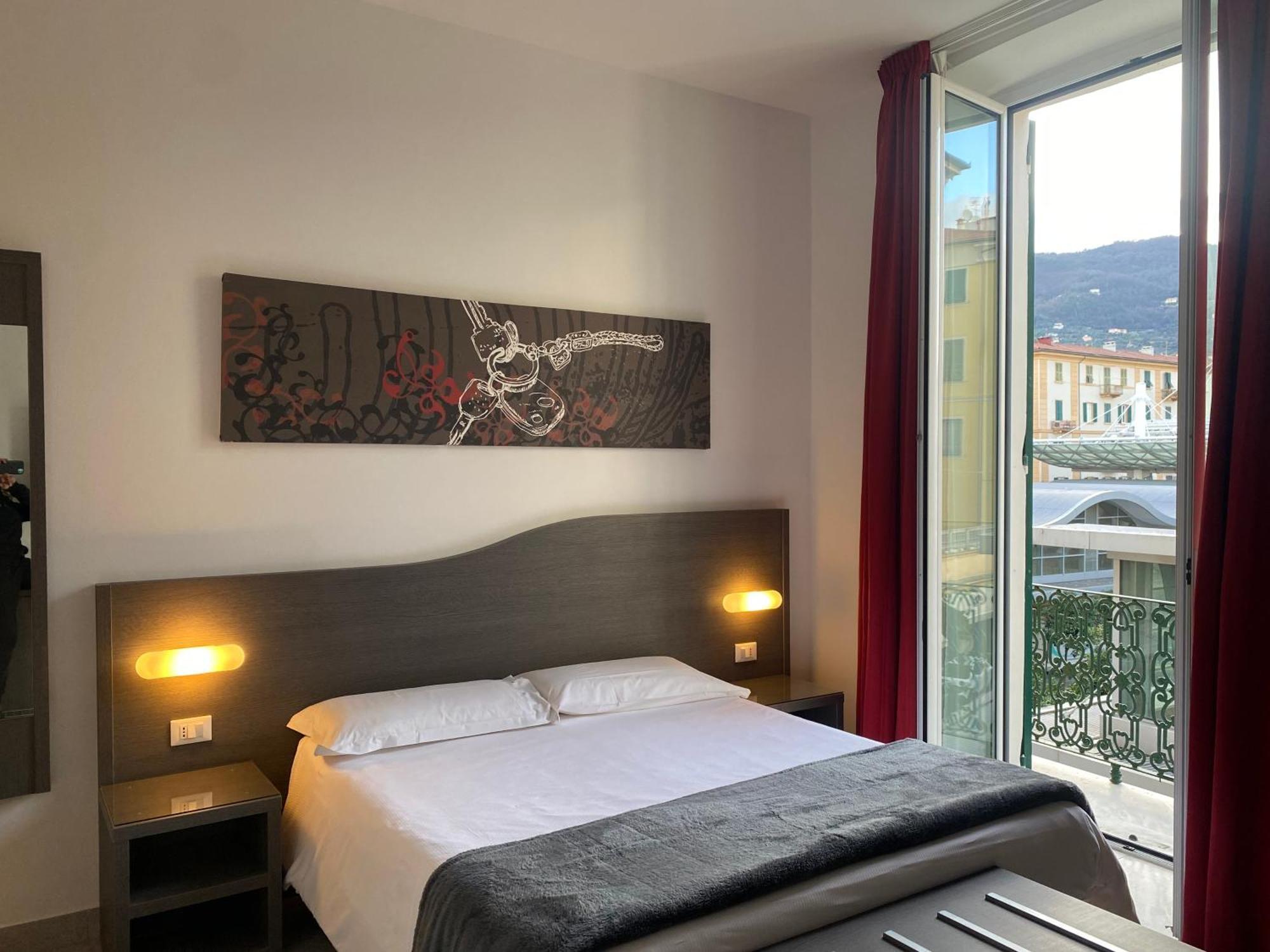 54 Rosselli Rooms La Spezia Exteriér fotografie