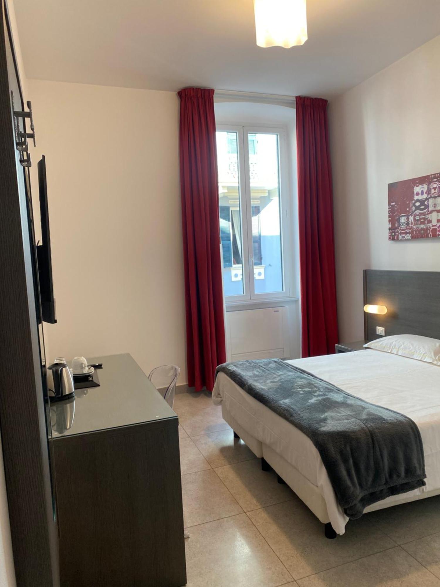 54 Rosselli Rooms La Spezia Exteriér fotografie